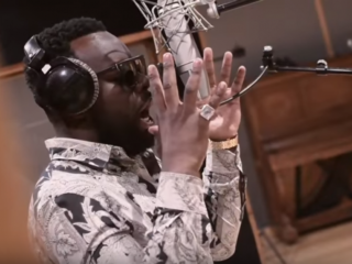 Maître GIMS blaast je omver in de meest urban opera-track die je ooit hebt gehoord