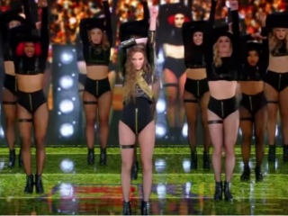 VIDEO: BN'ers imiteren Beyoncé's 'Black Lives Matter' Superbowl optreden