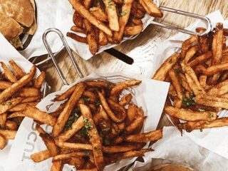 Forget de High Tea: High Friet wordt het nieuwe ding voor 2020!