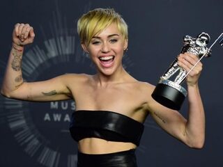 Bijzonder: Miley Cyrus betaalde halfjaar lang huur van The Voice-deelnemer