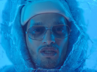 Soolking verandert in een wolf in de futuristische 'Rockstar'-video