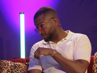 Jayh verklapt het ultieme relatiegeheim in de 'Lobi Lounge'