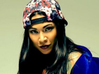 Lady Bee, Giefa Sparkle en James Watss de diXte