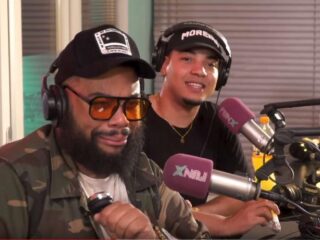 Freddy Moreira en Nixon afgeleid door sexy stem bij Zing FF Mee 18+ spel