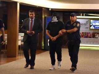 Ronaldinho opgepakt in Paraguay op verdenking van vervalste reisdocumenten