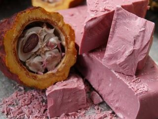 Na pure, melk, en witte chocolade is er nu ook roze chocolade uitgevonden