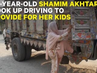 VIDEO: Weduwe rijdt rond als eerste vrouwelijke trucker van Pakistan