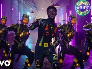 Lil Nas X dropt futuristische clip van 'Panini'