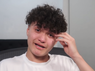 Beroemde Fortnite-streamer smeekt huilend om levenslange ban terug te draaien