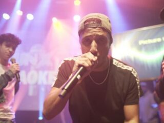 Vieze dansjes, gezellige optredens en een paar valse noten tijdens FunX Karaoke