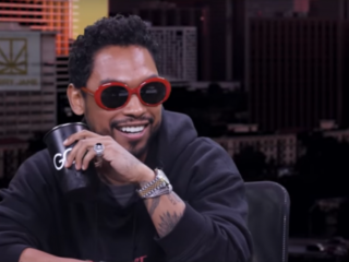 VIDEO: Miguel teaset nieuwe muziek in Snoop Doggs talkshow