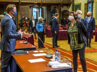 Oppositie sluit akkoord met coalitie over coronaspoedwet