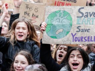 Kinderen gaan morgen massaal spijbelen voor het klimaat