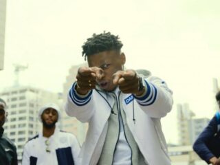 Sevn Alias zorgt voor discussie door FB-post over vrouwen in de club