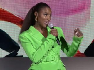 Issa Rae roast Kanye in bijzijn van Kim K. voor slavernij-opmerking