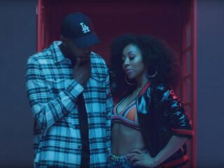 Angelo King en ND de diXte met Pick Up The Phone