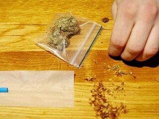 'Foute' marihuana laat mensen bloeden uit ogen en oren