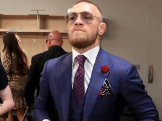 Conor McGregor gaat volledig door het lint bij persmoment UFC