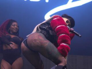 Cardi B: ''Zolang je geld maakt, fuck them''