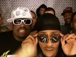 Deze Nederlandse hits zong je 10 jaar geleden keihard mee (en nu nog steeds)