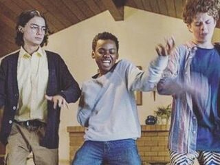 Terug naar 1996 in nostalgische Netflixserie 'Everything Sucks'