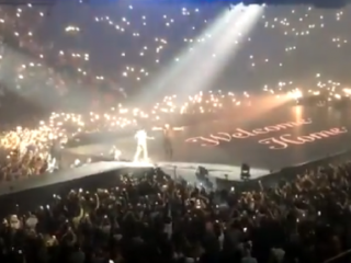 Drake verrast publiek met optreden van J Hus