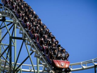 Attractieparken heropenen mogelijk sneller dan verwacht