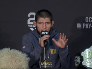 Khabib Nurmagomedov zegt sorry en eist respect voor religie, familie en land van herkomst