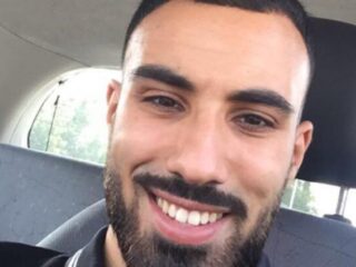 Hassan (22) kookt gratis maaltijden voor gezinnen die het moeilijk hebben