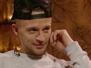 Temptation-Tim gaat flirtcursus geven