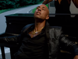 Door een depressie maakt Bizzey nu ook andere muziek: "niet meer alleen plat over seks"