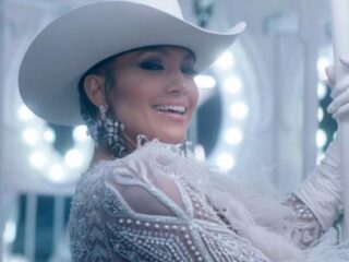 Paaldansende Jennifer Lopez in Medicine-videoclip met French Montana