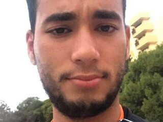 Ouisam (24) zat een maand lang zonder paspoort vast in Melilla