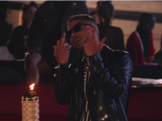 IloveMakonnen chilt op het strand met Rae Sremmurd in video voor 'Love'