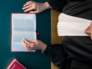 Taakstraf voor jongeren die naaktfoto 14-jarige Onur verspreidden