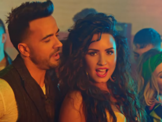 Luis Fonsi en Demi Lovato de DiXte met 'Échame La Culpa'