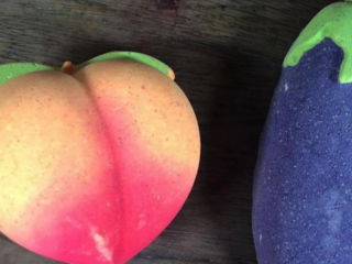 Stoute emoji's in bad voor Valentijnsdag