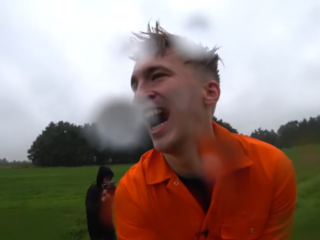 Snelle gaat plankgas in 'Jachtseizoen' van StukTV