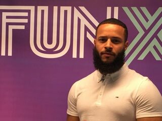 Britse vlogger Terroll Lewis: "Nooit gedacht dat onze liefde zoveel deuren zou openen"