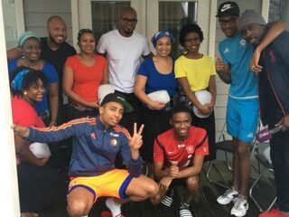 VIDEO: Broederliefde danst op traditioneel Kaapverdiaanse muziek in Zeeland