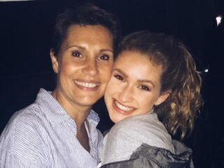 Mika was 17 toen ze haar moeder verloor: ''Je ontkomt niet aan Moederdag''