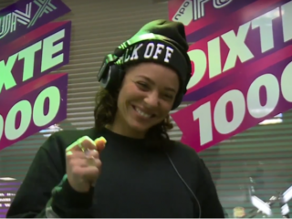 Fajah doet live set tijdens de DiXte Avondshow