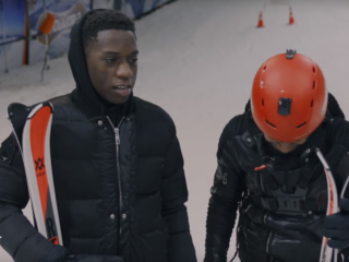 Keizer en Ta Joela doen een poging tot skiën in een nieuwe 'Beter Dan De Rest'