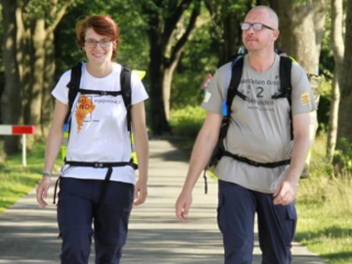 Anouk (23) gaat 1135 kilometer wandelen tegen pesten