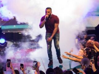 Mula B neemt donderdag De Avondshow over en jij kan erbij zijn