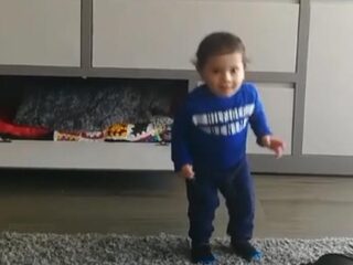 Lionel Messi deelt superschattige dansvideo van zoontje Mateo (1)