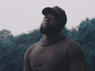 Engelse rapper Cadet (28) om het leven gekomen bij tragisch auto-ongeluk