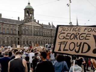 Black Lives Matter-demonstratie in Bijlmer verplaatst naar Nelson Mandelapark