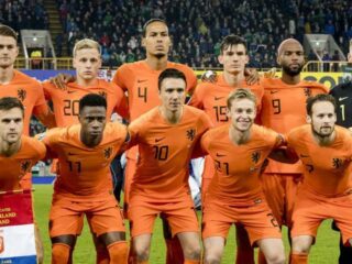 Nederlands Elftal deelt mooie boodschap en doet donatie