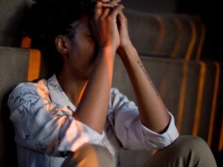 Lisa strijdt tegen vooroordelen van borderline: "Mensen weten vaak niet wat het inhoudt"